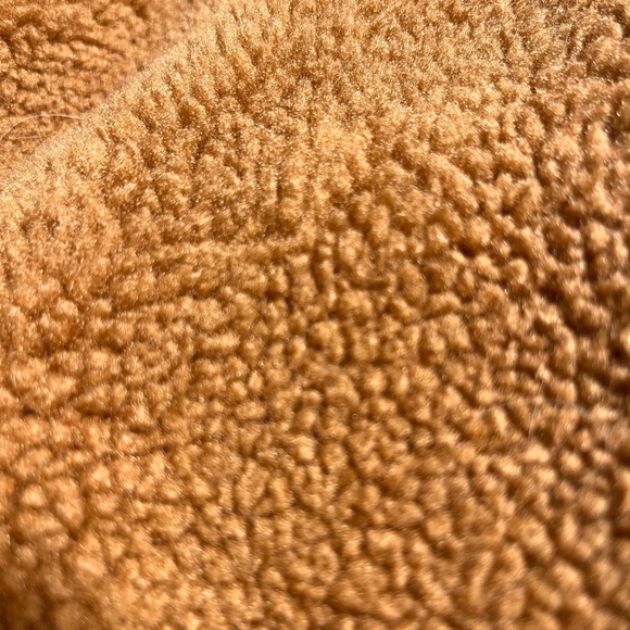 GAP Warm Tan Sherpa Coat - Picture 5 of 5